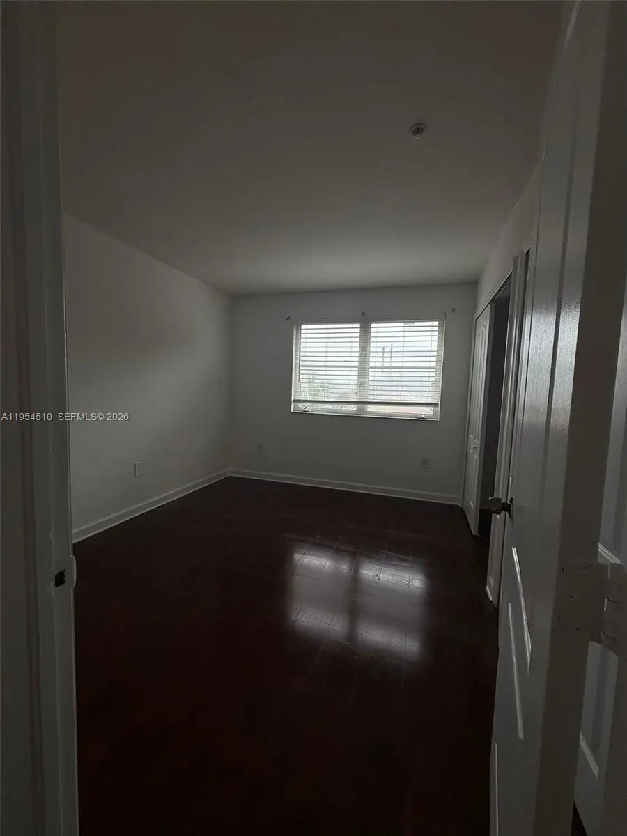 17640 NW 73rd Ave #200-19, Hialeah, FL 33015 - Image #3
