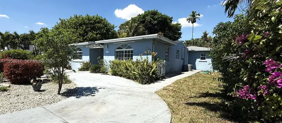 9825 SW 54th St, Miami, FL 33165 - #2