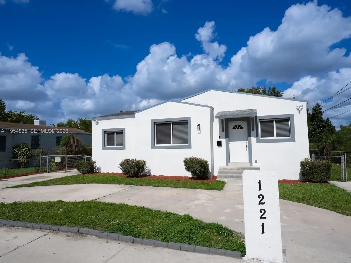 1221 NW 75th St, Miami, FL 33147 - Image #1