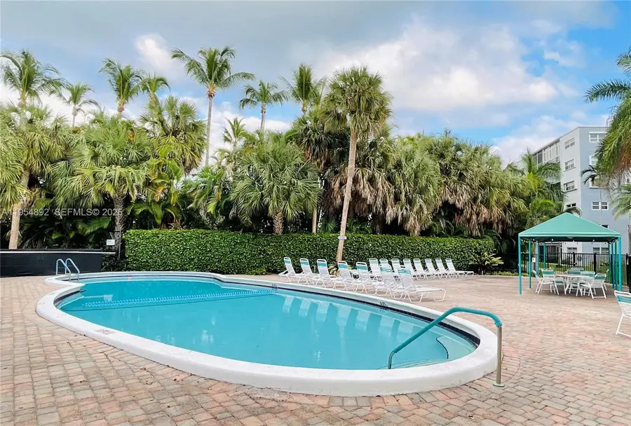 1425 Atlantic Shores Blvd #209, Hallandale Beach, FL 33009 - Image #2