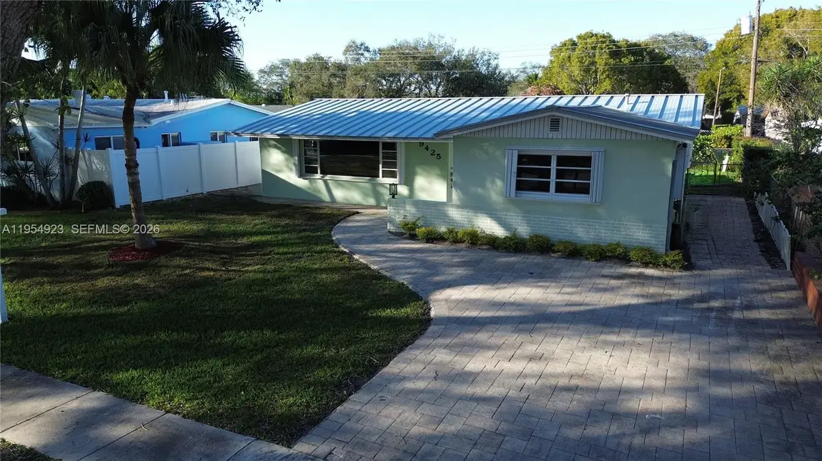 9425 SW 51st Pl, Cooper City, FL 33328 - Image #1