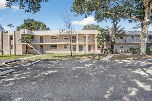 8523 Old Country Mnr #520, Davie, FL 33328