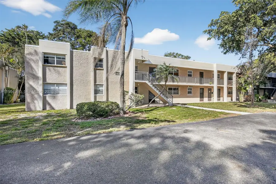 8523 Old Country Mnr #520, Davie, FL 33328 - Image #2