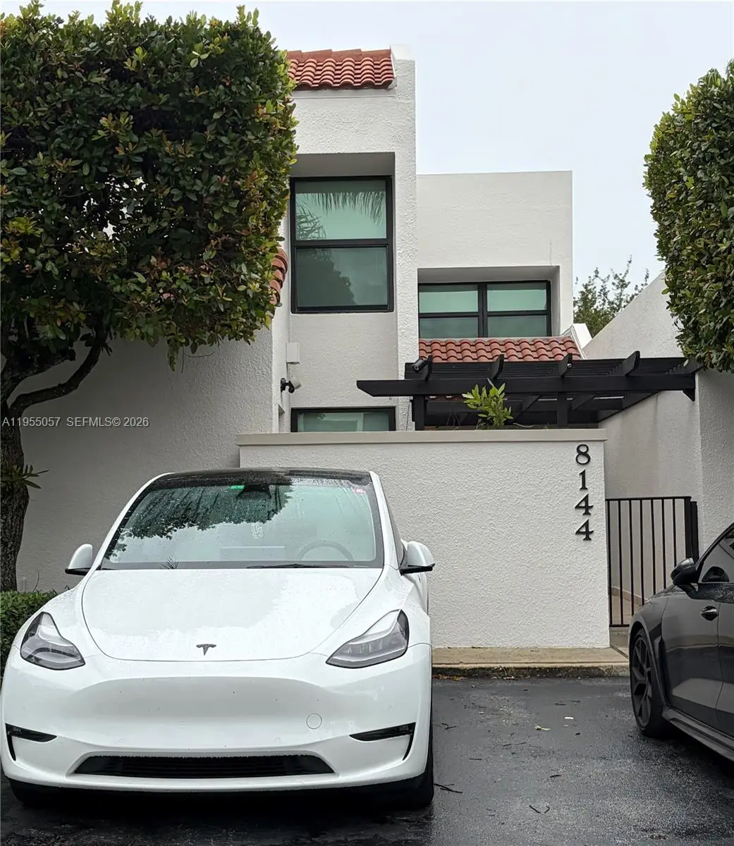 8144 SW 86th Ter, Miami, FL 33143 - Image #1