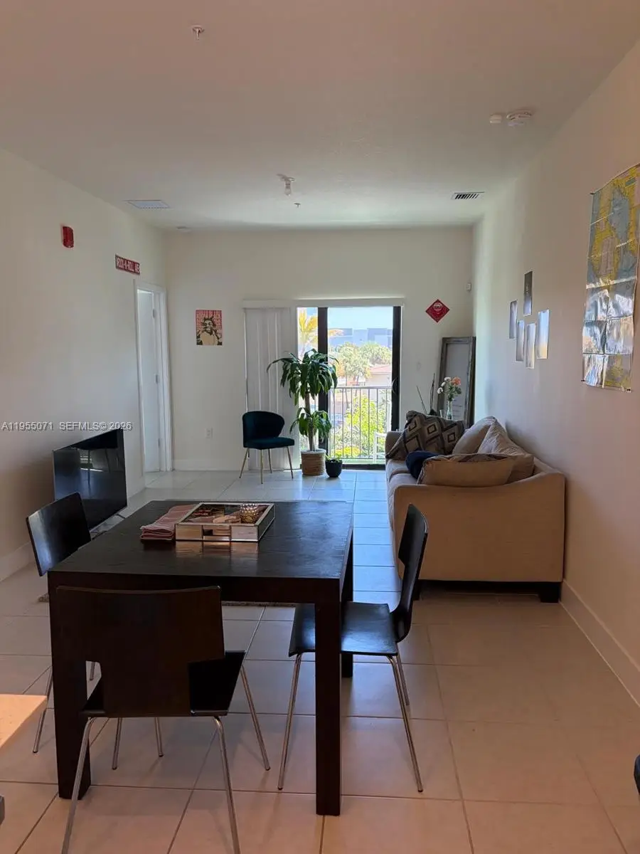 8001 NW 41st St #F-310, Doral, FL 33166 - #3