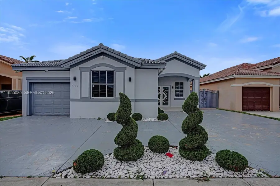 7952 NW 198th St, Hialeah, FL 33015 - Image #2