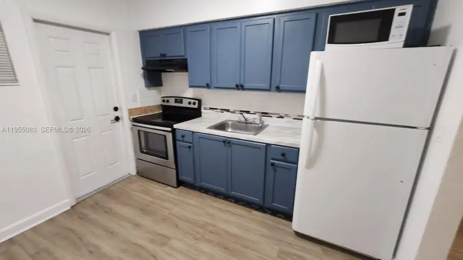 2729 NW 47th St, Miami, FL 33142 - Image #3