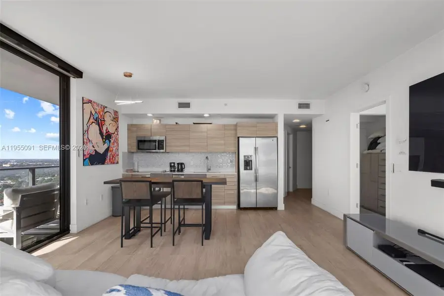 121 NE 34th St #3001, Miami, FL 33137 - Image #2