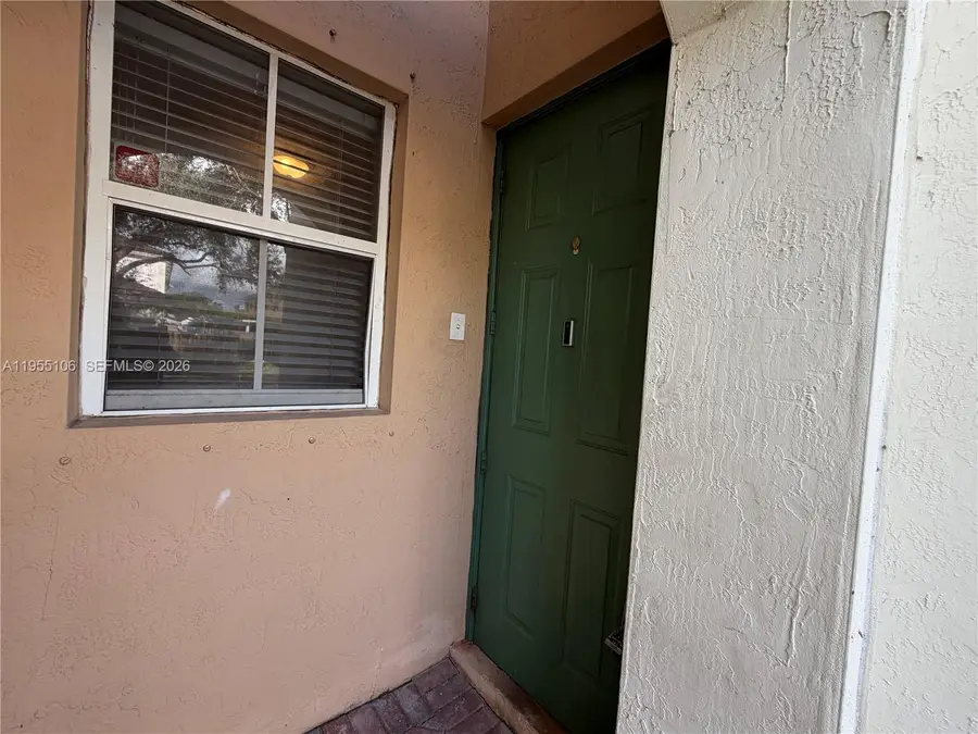 4256 NE 9th St, Homestead, FL 33033 - #3