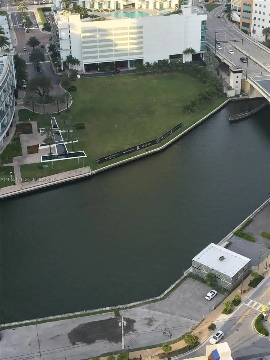 88 SW 7th St #3711, Miami, FL 33130 - Image #3