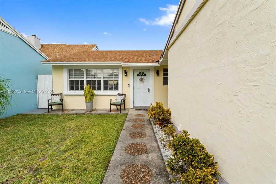 1366 Osprey Ct, Homestead, FL 33035 - #2