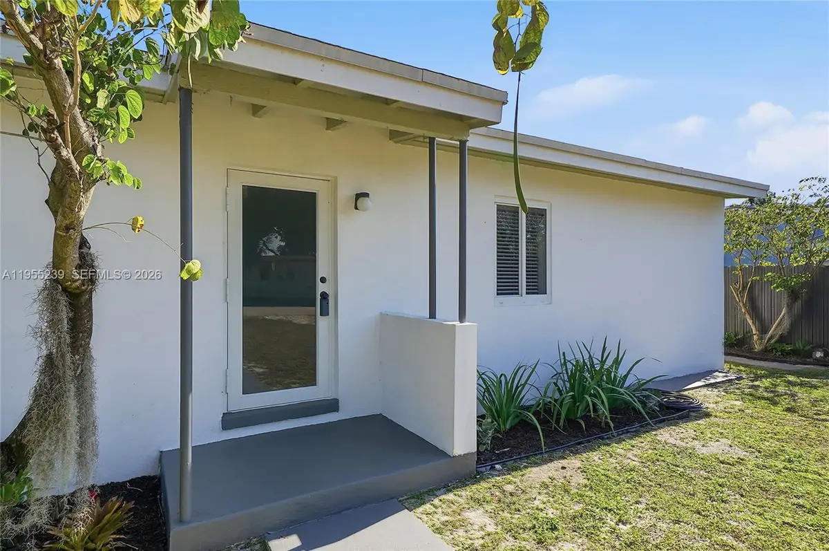 1308 NW 13th Ct, Fort Lauderdale, FL 33311 - #1