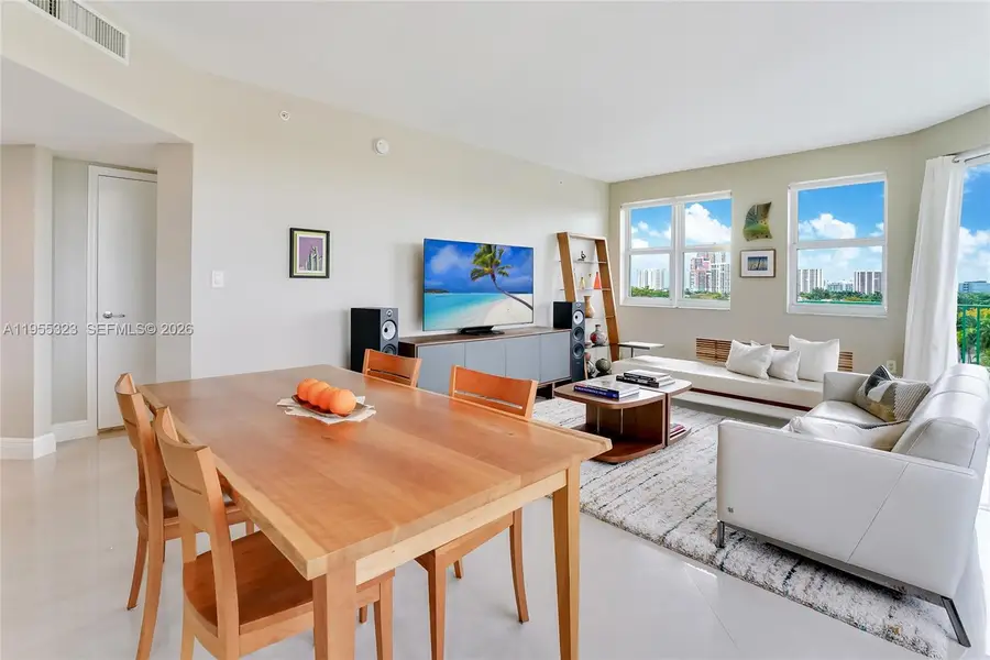 19900 E Country Club Dr #702, Aventura, FL 33180 - Image #3