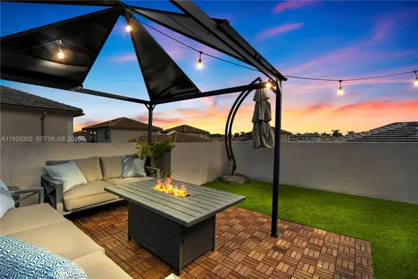 4809 NW 83rd Pkwy, Doral, FL 33166