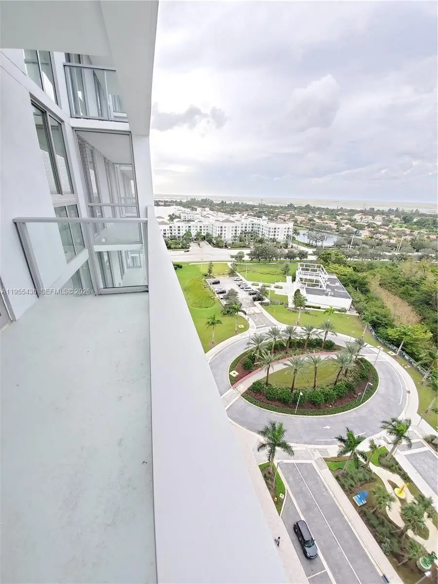 2000 Metropica Way #1401, Sunrise, FL 33323 - Image #3