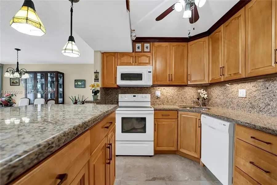 1400 S Ocean Dr #1004, Hollywood, FL 33019 - Image #2