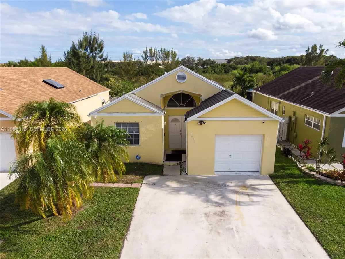 9936 W Daffodil Ln, Miramar, FL 33025 - Image #1