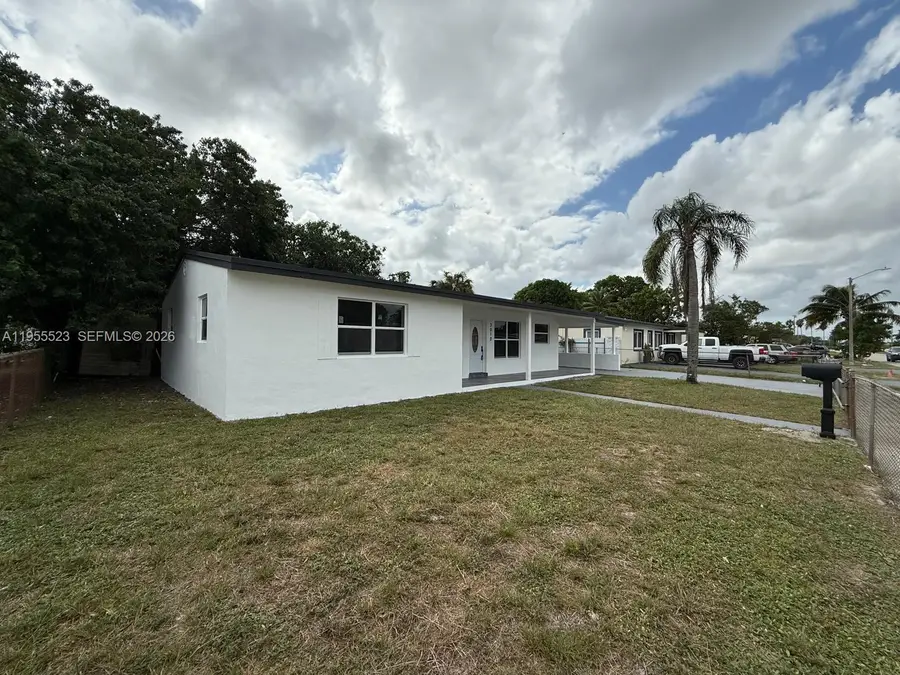 3010 NW 186th Ter, Miami Gardens, FL 33056 - Image #2