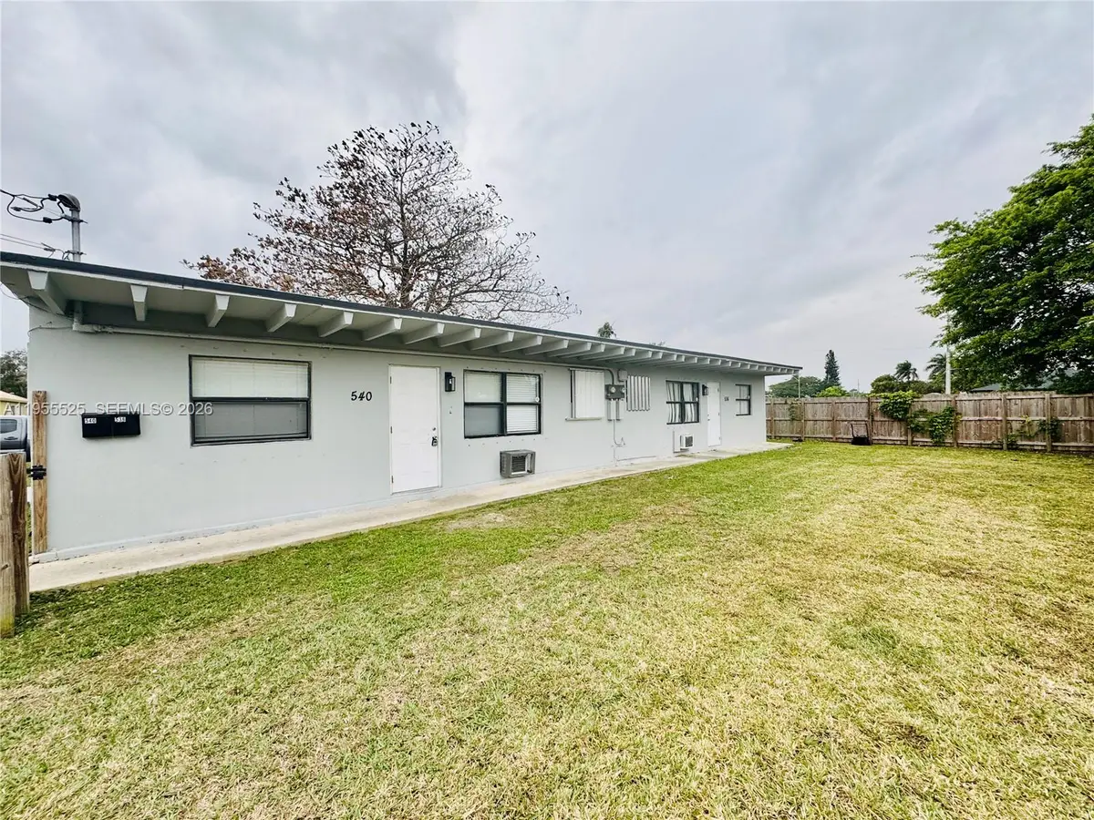 536 SW 6th Ter, Homestead, FL 33030 - Image #1