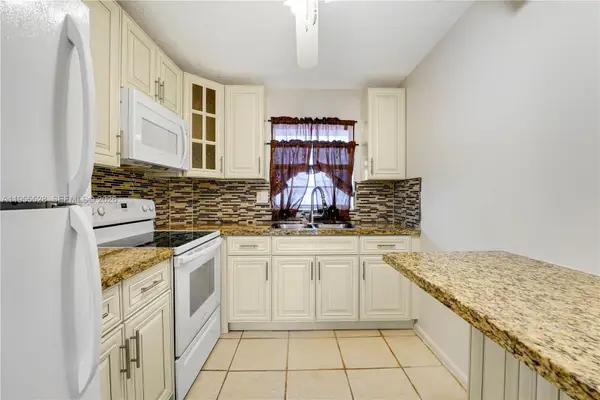 1200 Tallwood Ave #308, Hollywood, FL 33021