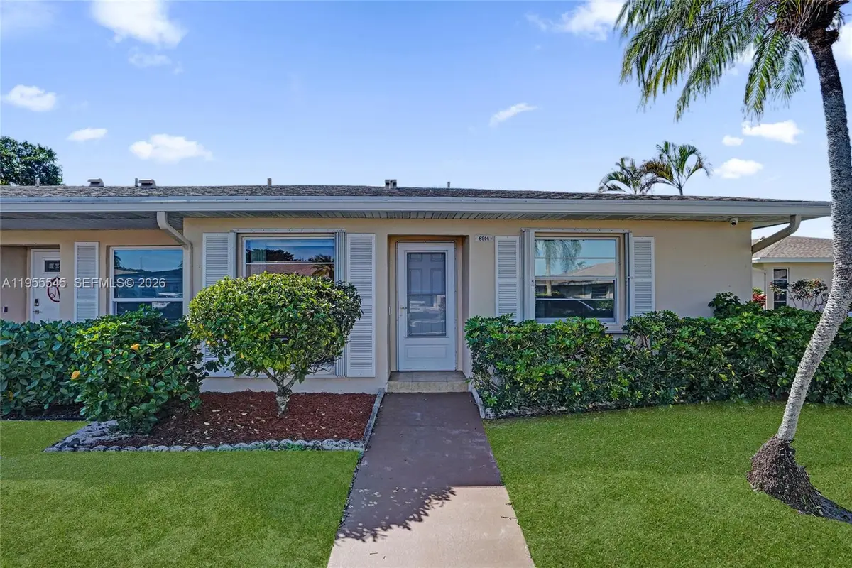 8914 Belle Aire Dr, Boca Raton, FL 33433 - Image #1