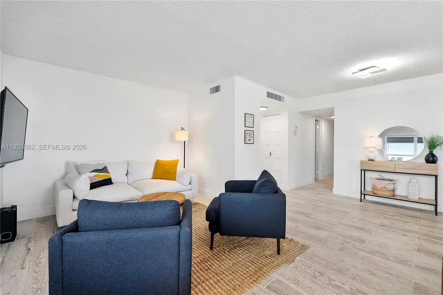 2639 N Riverside Dr #806, Pompano Beach, FL 33062 - Image #3