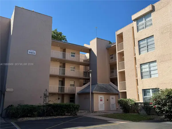 9495 Evergreen Pl #102, Davie, FL 33324