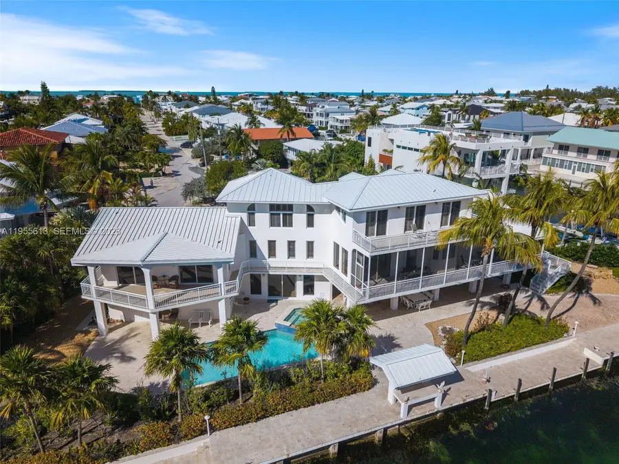 44 W Plaza Del Lago, Islamorada, FL 33036 - #3