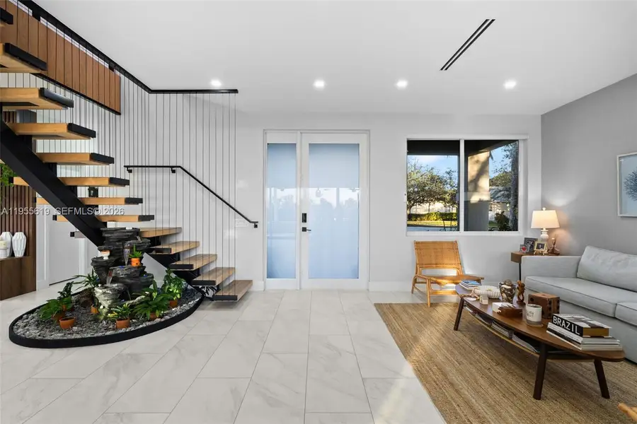 1828 Aspen Ln, Weston, FL 33327 - Image #3