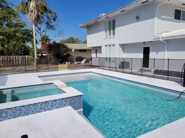 63 SE 5th Ave, Deerfield Beach, FL 33441