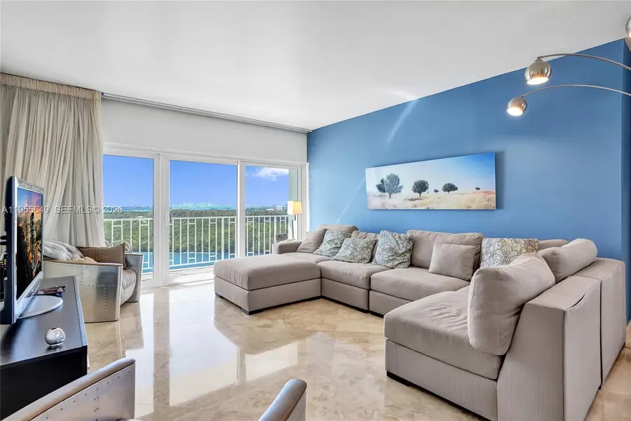 500 Bayview Dr #1422, Sunny Isles Beach, FL 33160 - Image #2
