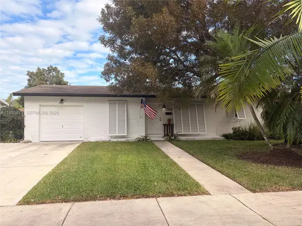 18225 SW 94th Ave, Palmetto Bay, FL 33157