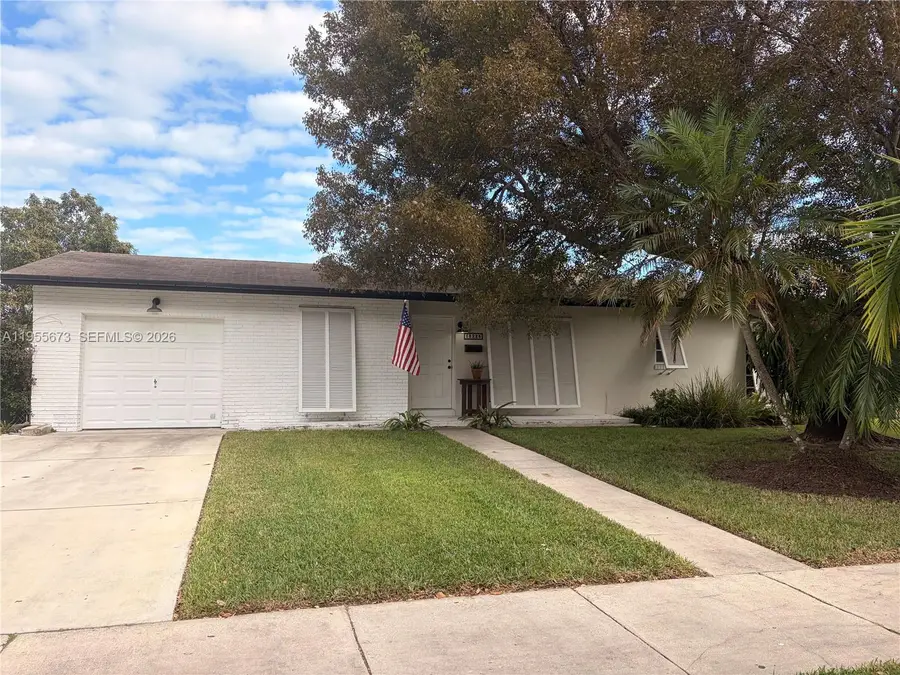 18225 SW 94th Ave, Palmetto Bay, FL 33157 - Image #2