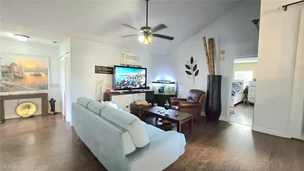 4105 Clearview Ter, West Palm Beach, FL 33417