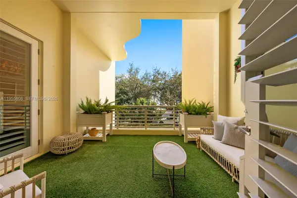 211 Zoe Way, Miami Beach, FL 33141