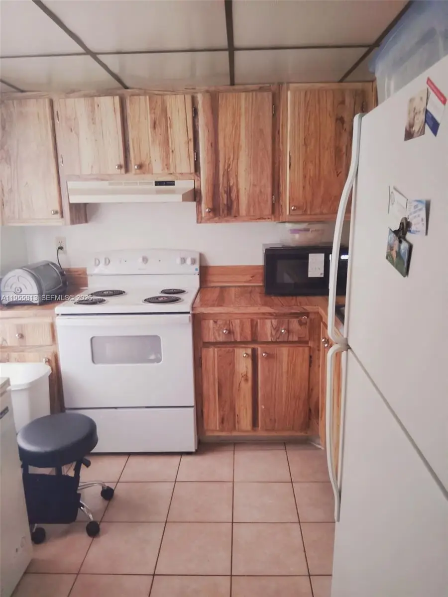 3121 NW 47th Ter #411, Lauderdale Lakes, FL 33319 - #2