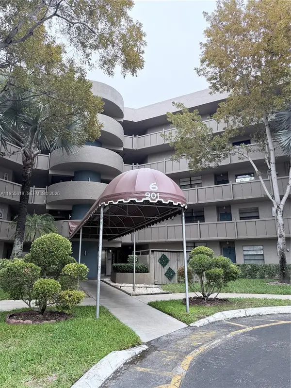 901 Colony Point Cir #505, Pembroke Pines, FL 33026