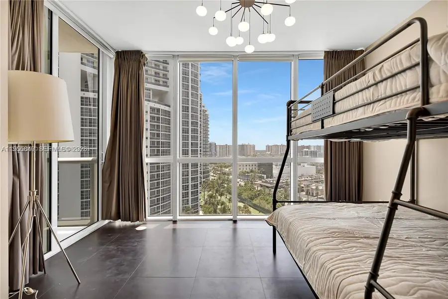 18201 Collins Ave #1507, Sunny Isles Beach, FL 33160 - Image #3