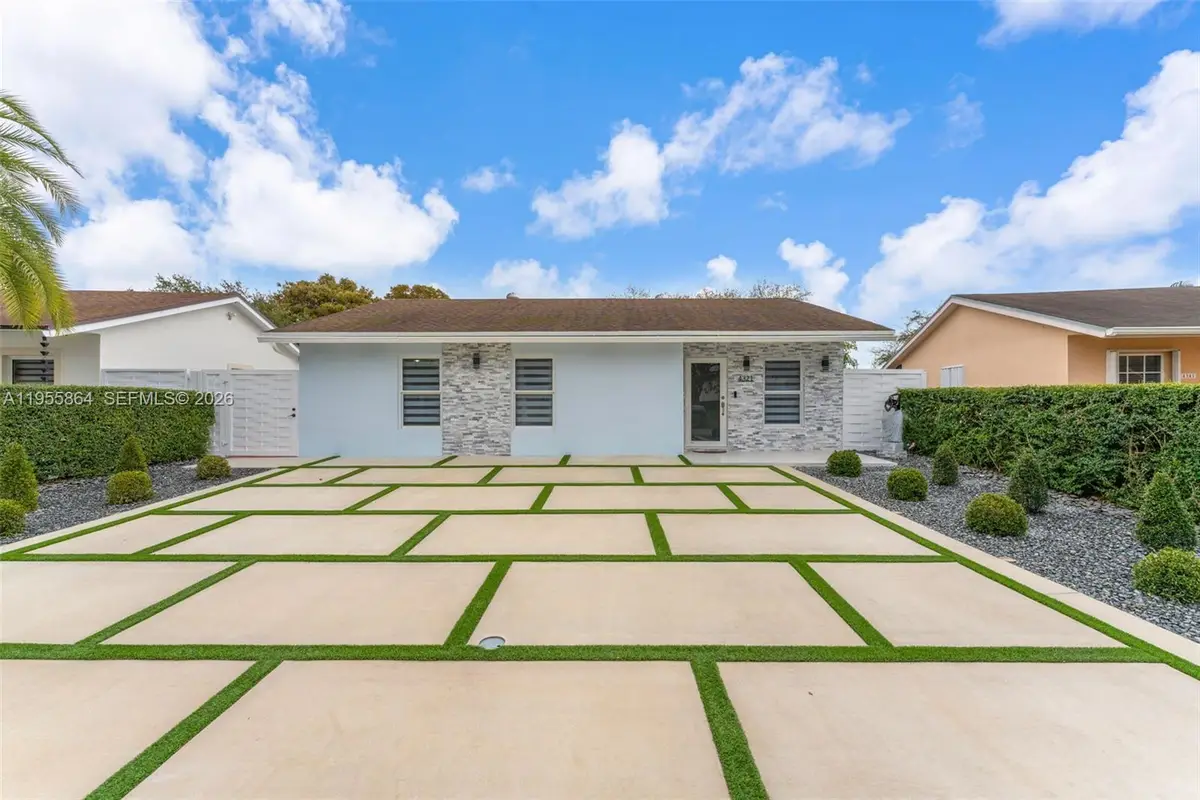 4321 SW 138th Ct, Miami, FL 33175 - Image #1