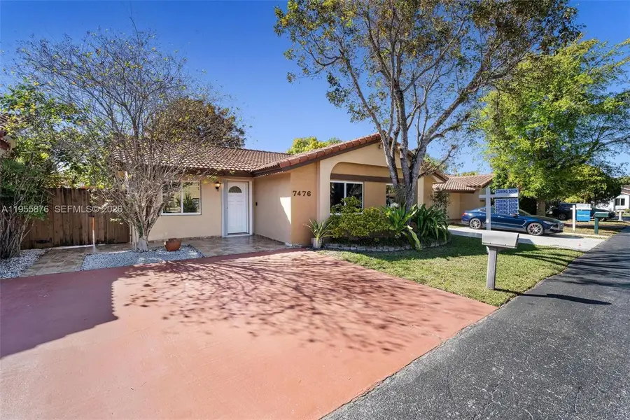 7476 SW 112th Pl, Miami, FL 33173 - Image #2