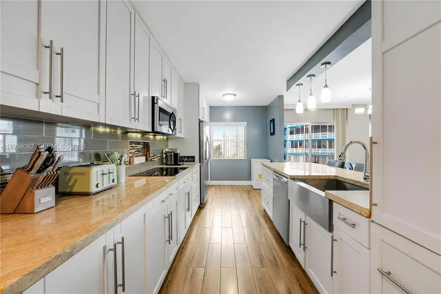 3850 Washington St #702, Hollywood, FL 33021 - Image #2