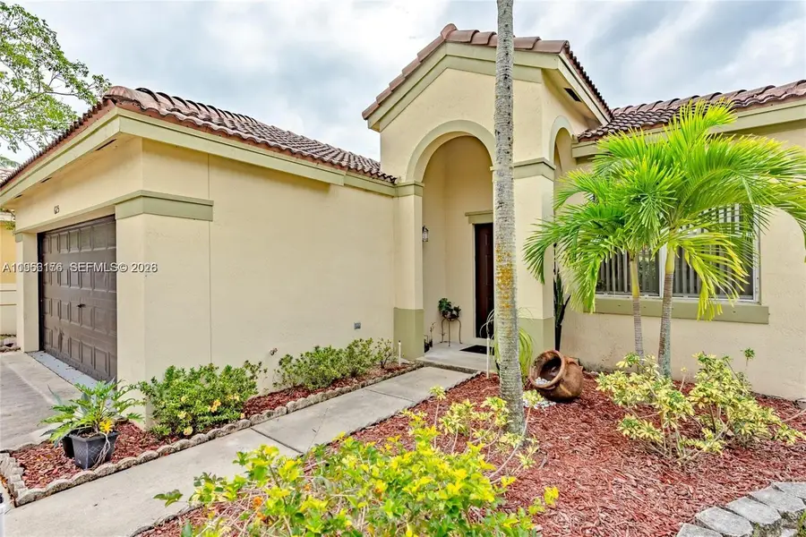 625 Bald Cypress Rd, Weston, FL 33327 - Image #3