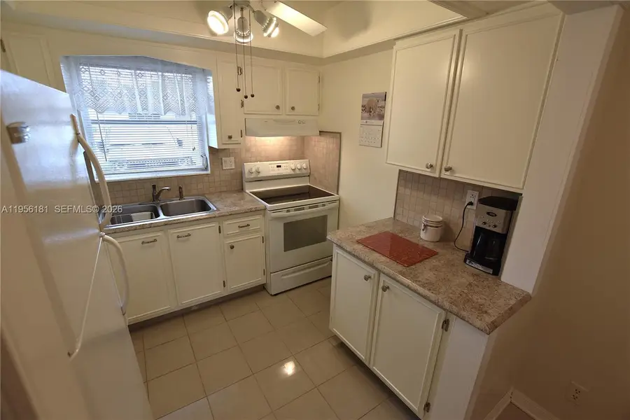 2832 W Crosley Dr #C, West Palm Beach, FL 33415 - Image #3