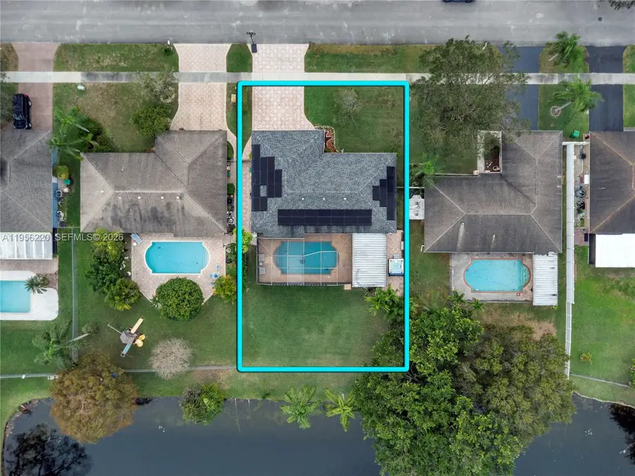 12541 SW 11th Ct, Davie, FL 33325 - Image #3