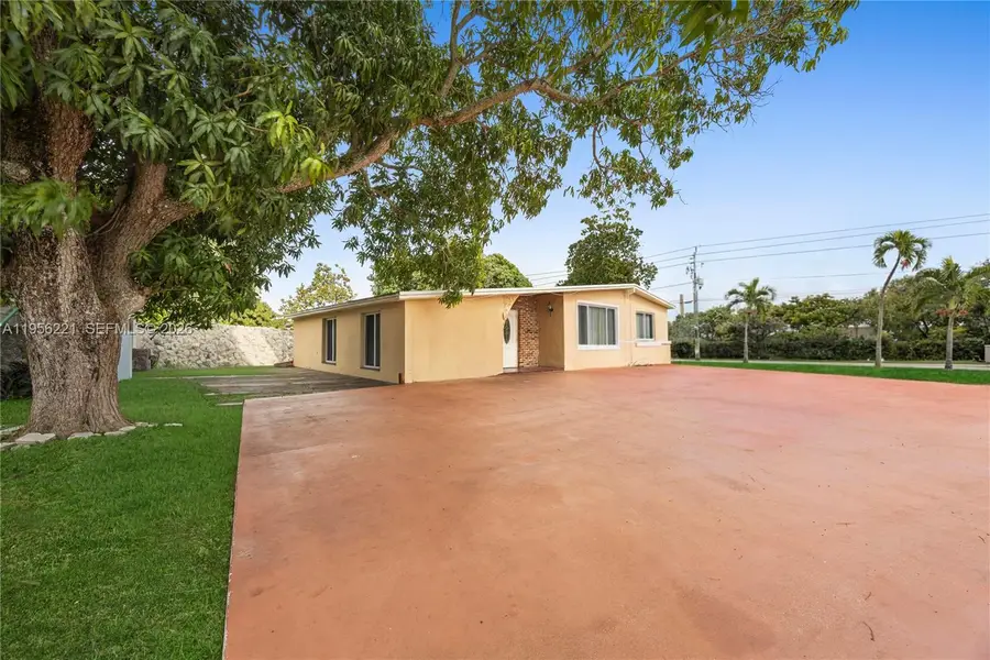 3920 SW 32nd Ave, West Park, FL 33023 - #2