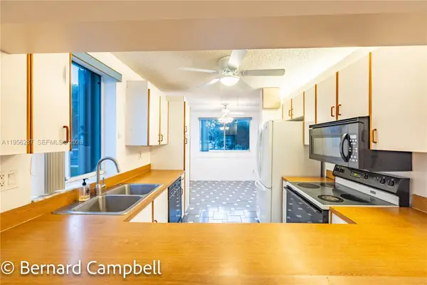 7264 S Devon Dr #112, Tamarac, FL 33321