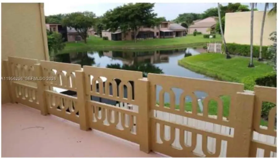 9412 NW 39th St, Sunrise, FL 33351 - Image #3