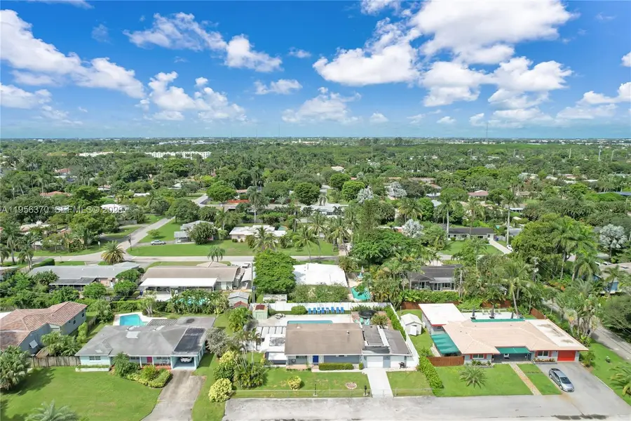 2217 NW 4th Ave, Wilton Manors, FL 33311 - Image #2