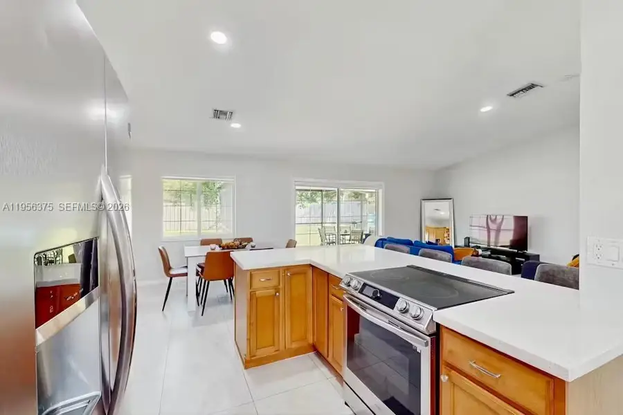 8331 NW 44th Ct, Lauderhill, FL 33351 - Image #3