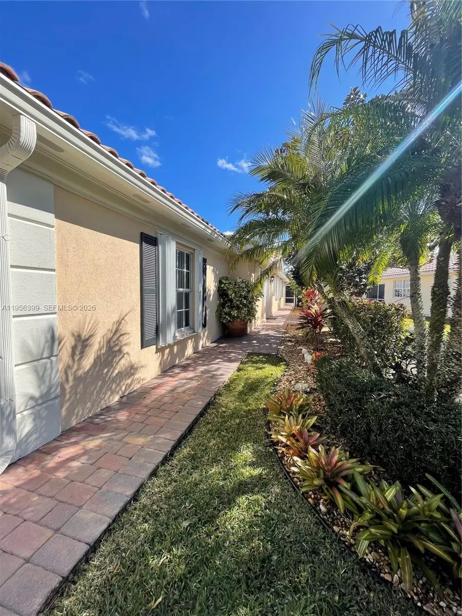 8430 SE Retreat Dr, Hobe Sound, FL 33455 - #3